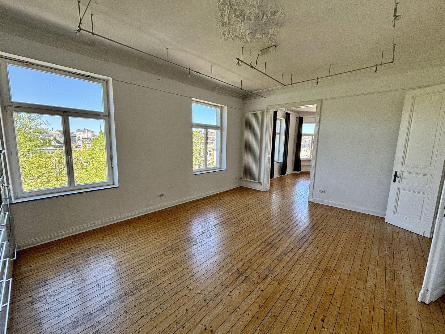 Pronájem bytu 4+kk 140 m², Bismarckstr. 94, Cáchy, Severní Porýní-Vestfálsko Pronájem bytu 4+kk 140 m², Bismarckstr. 94, Cáchy, Severní Porýní-Vestfálsko