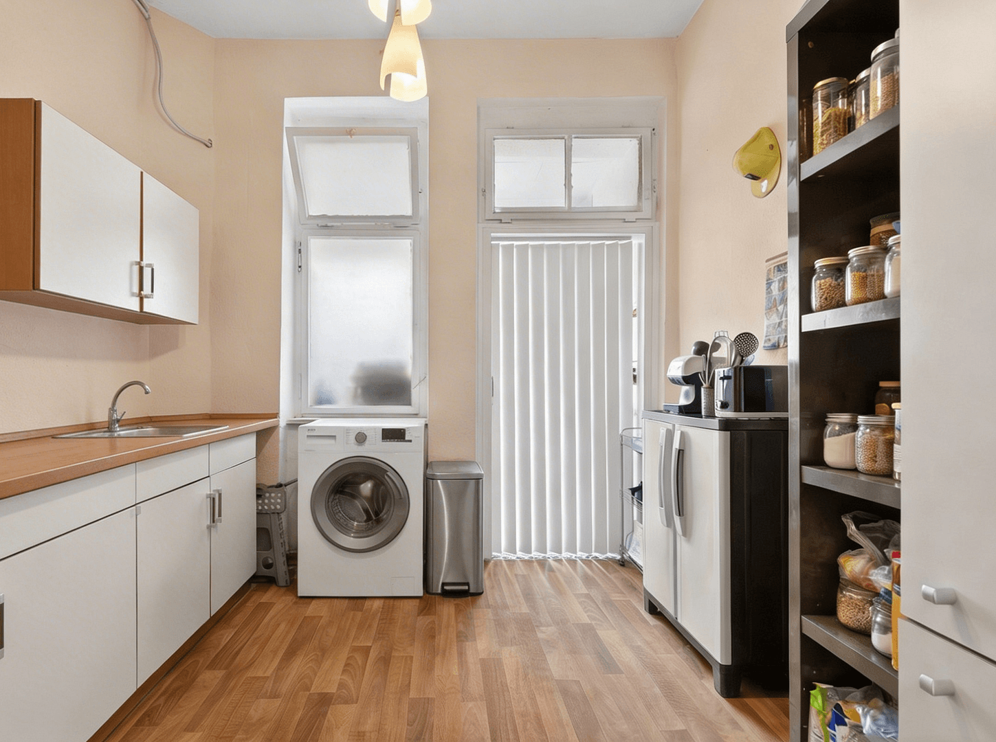 Prodej domu 238 m², pozemek 279 m², Pforzheim, Bádensko-Württembersko Prodej domu 238 m², pozemek 279 m², Pforzheim, Bádensko-Württembersko