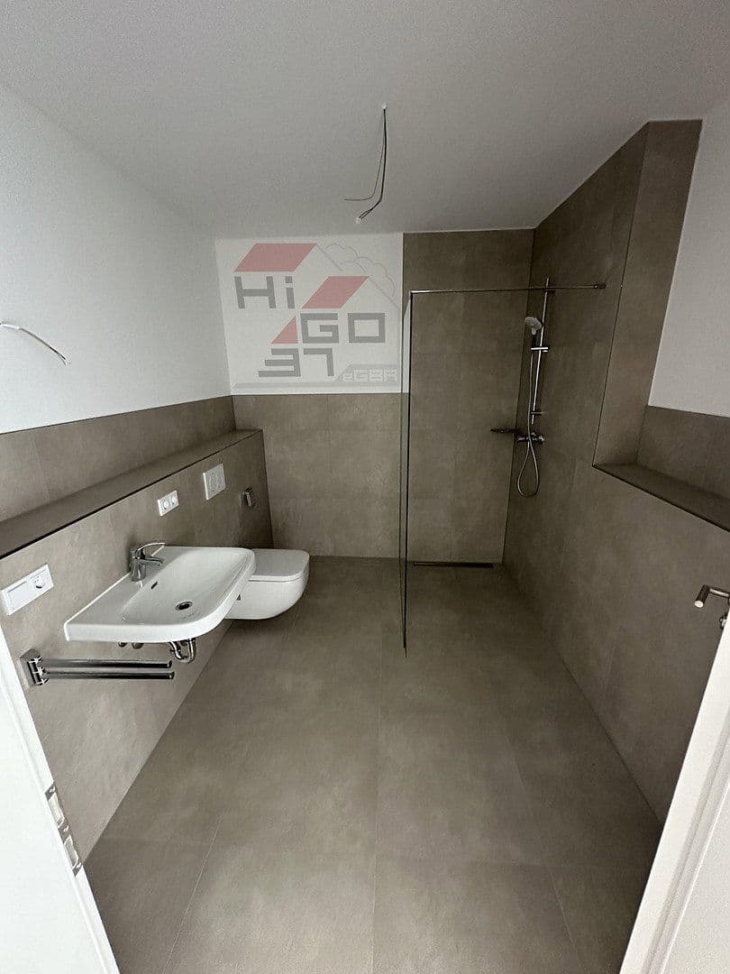 Prodej domu 127 m², pozemek 753 m², Rosdorf, Dolní Sasko Prodej domu 127 m², pozemek 753 m², Rosdorf, Dolní Sasko