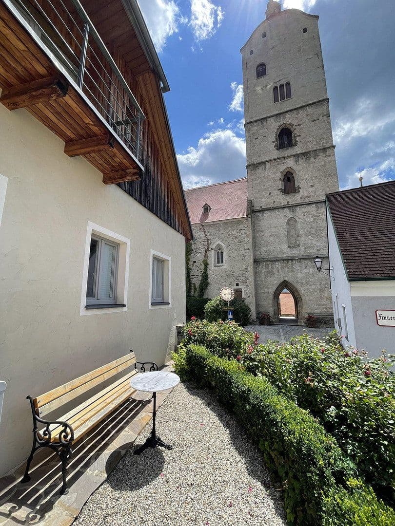 Pronájem bytu 1+1 35 m², Frauenberg 9, Krems/Stein, Dolní Rakousko Pronájem bytu 1+1 35 m², Frauenberg 9, Krems/Stein, Dolní Rakousko