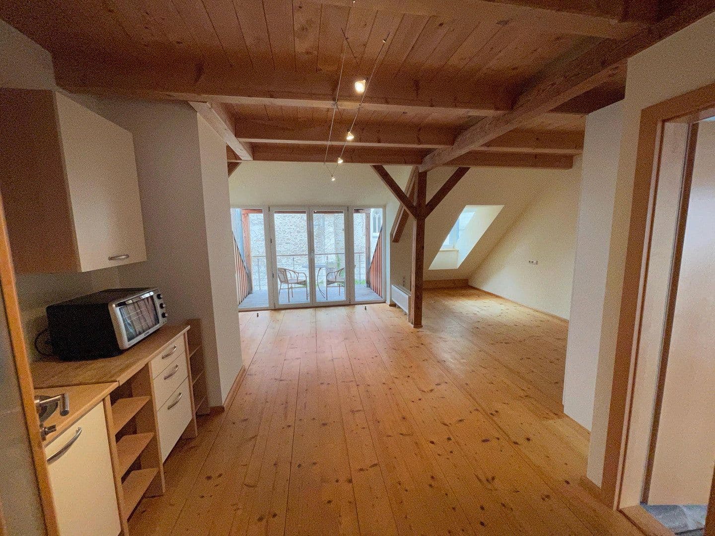 Pronájem bytu 1+1 35 m², Frauenberg 9, Krems/Stein, Dolní Rakousko Pronájem bytu 1+1 35 m², Frauenberg 9, Krems/Stein, Dolní Rakousko