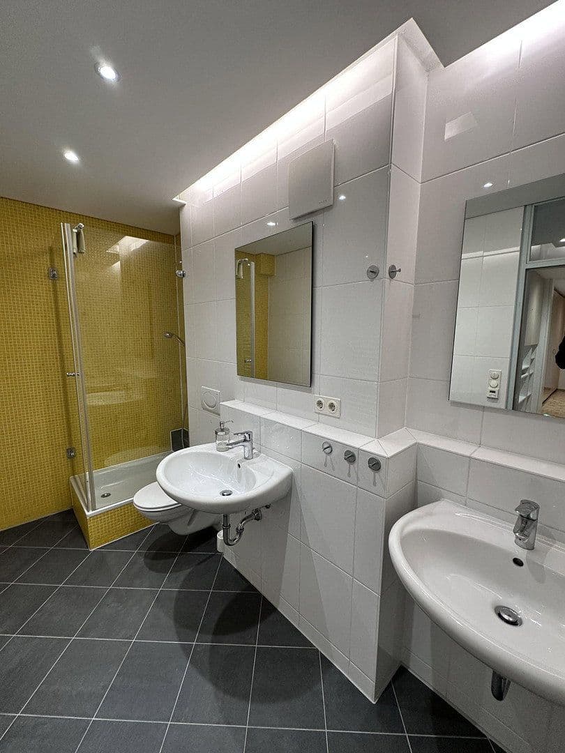 Pronájem bytu 5+1 126 m², München, Bavorsko Pronájem bytu 5+1 126 m², München, Bavorsko