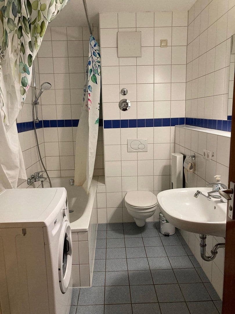 Pronájem bytu 3+1 88 m², Leopoldstraße 5, Karlsruhe, Bádensko-Württembersko Pronájem bytu 3+1 88 m², Leopoldstraße 5, Karlsruhe, Bádensko-Württembersko