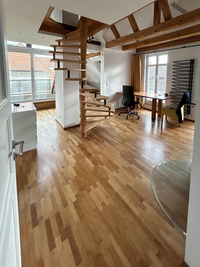 Pronájem bytu 3+1 80 m², Celle, Dolní Sasko Pronájem bytu 3+1 80 m², Celle, Dolní Sasko