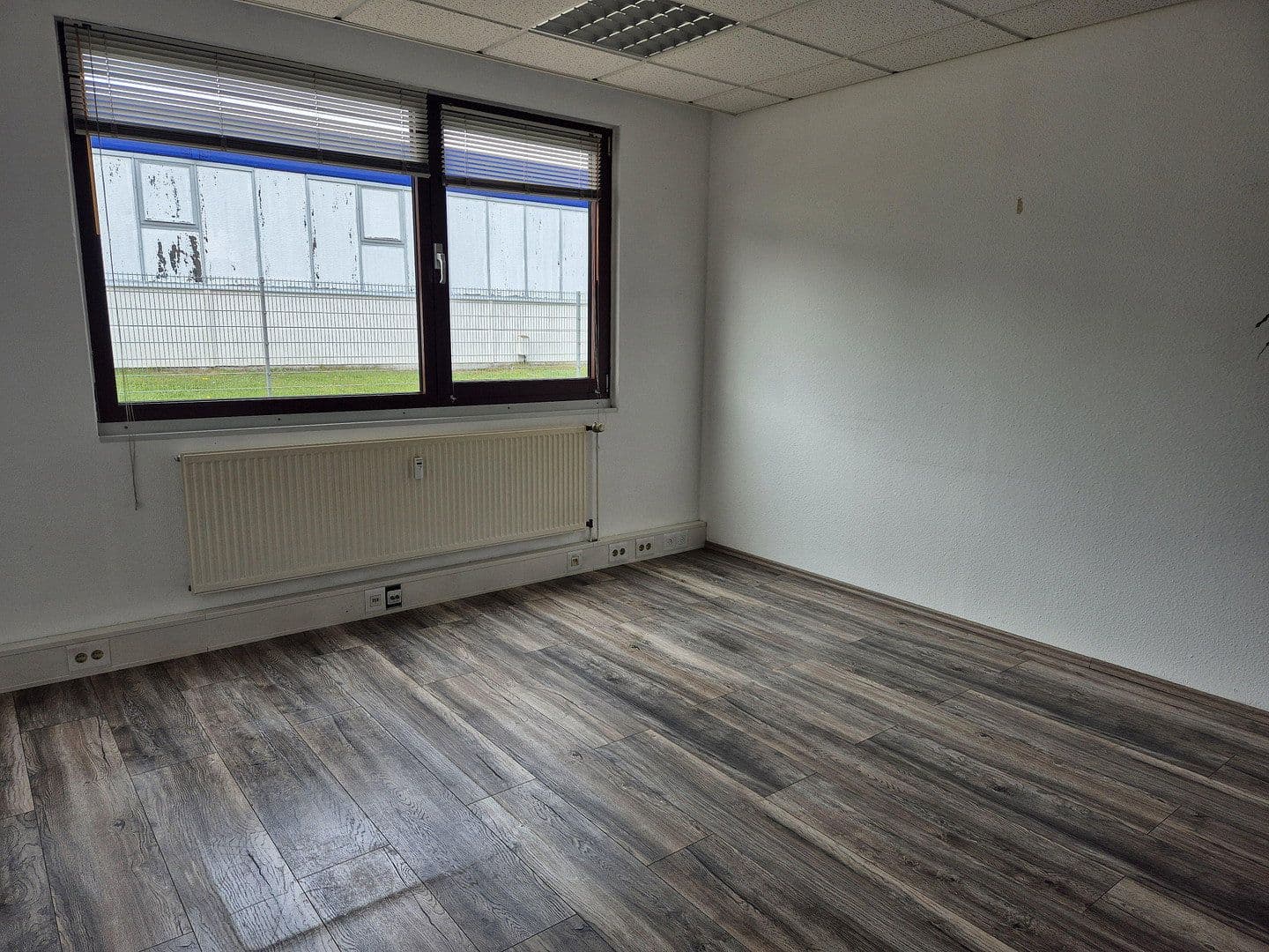 Pronájem kanceláře 124 m², Rudolf-Diesel-Str. 11, Kaltenkirchen, Šlesvicko-Holštýnsko Pronájem kanceláře 124 m², Rudolf-Diesel-Str. 11, Kaltenkirchen, Šlesvicko-Holštýnsko