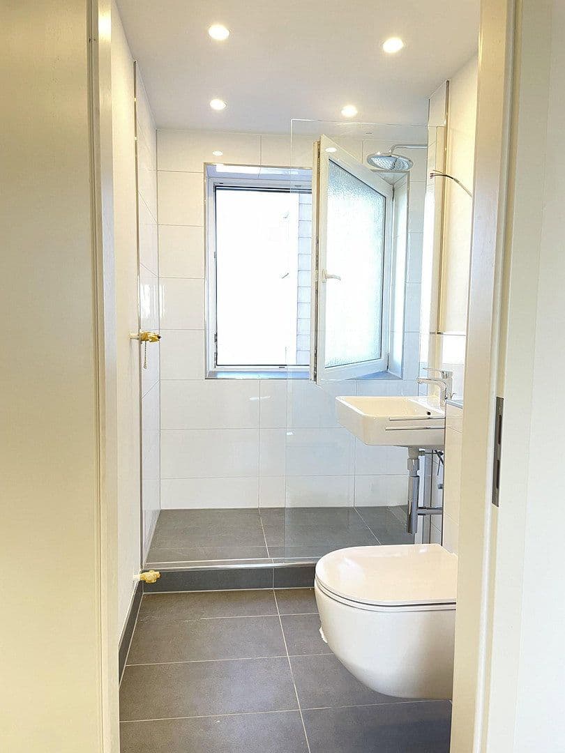 Pronájem bytu 3+1 82 m², Brückenkopf 8, Ingolstadt, Bavorsko Pronájem bytu 3+1 82 m², Brückenkopf 8, Ingolstadt, Bavorsko