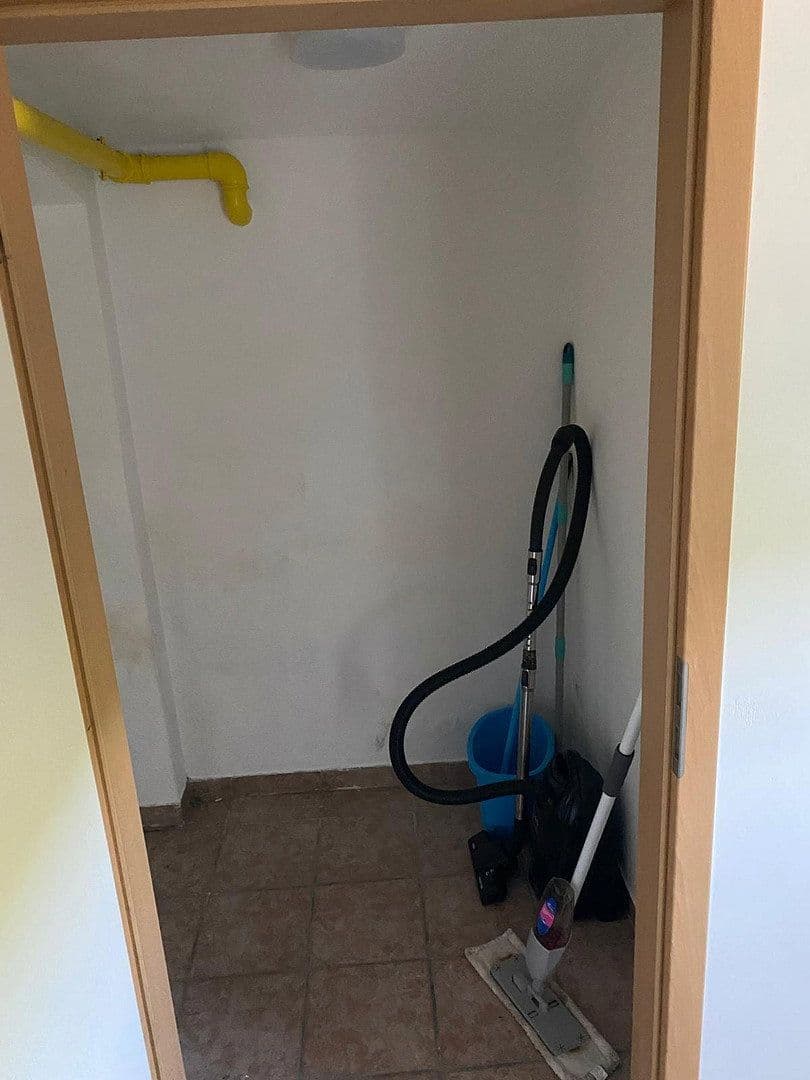 Pronájem bytu 2+1 45 m², Neuplatz 8, Remscheid, Severní Porýní-Vestfálsko Pronájem bytu 2+1 45 m², Neuplatz 8, Remscheid, Severní Porýní-Vestfálsko