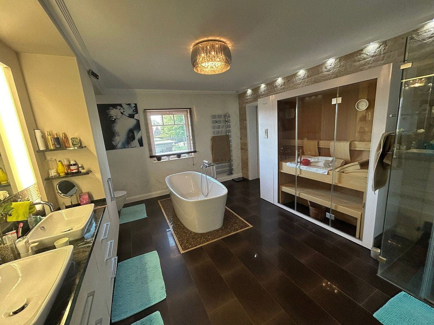 Prodej domu 260 m², pozemek 711 m², Reinbek, Šlesvicko-Holštýnsko Prodej domu 260 m², pozemek 711 m², Reinbek, Šlesvicko-Holštýnsko
