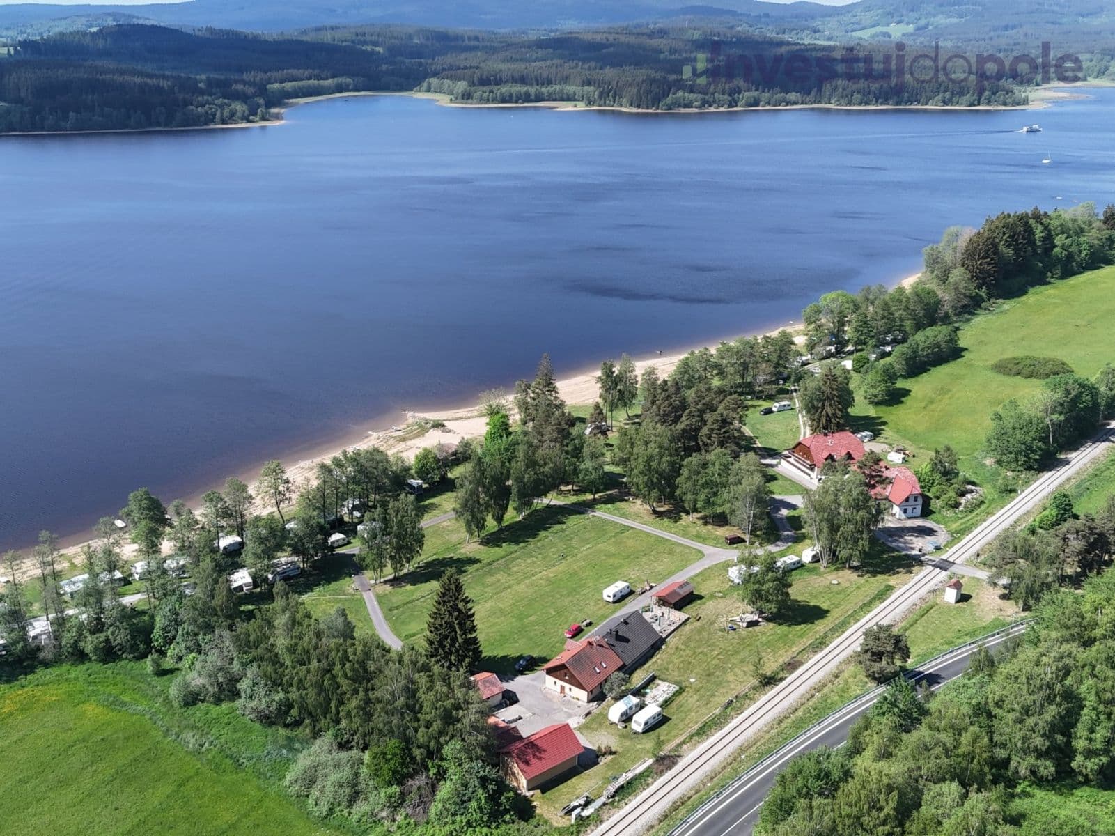 Prodej pozemku 15.988 m², Horní Planá, Jihočeský kraj Prodej pozemku 15.988 m², Horní Planá, Jihočeský kraj