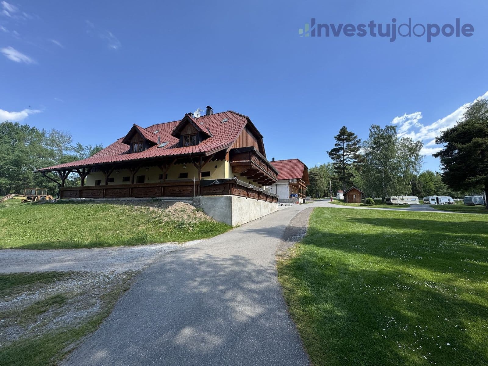 Prodej pozemku 15.988 m², Horní Planá, Jihočeský kraj Prodej pozemku 15.988 m², Horní Planá, Jihočeský kraj