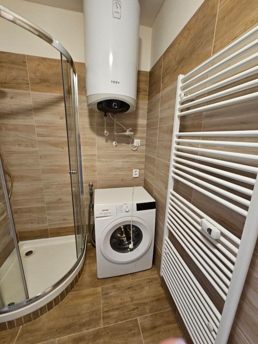 Pronájem bytu 2+kk 32 m², Charbulova, Brno, Jihomoravský kraj Pronájem bytu 2+kk 32 m², Charbulova, Brno, Jihomoravský kraj