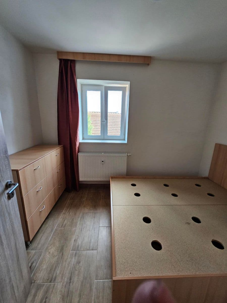 Pronájem bytu 2+kk 32 m², Charbulova, Brno, Jihomoravský kraj Pronájem bytu 2+kk 32 m², Charbulova, Brno, Jihomoravský kraj