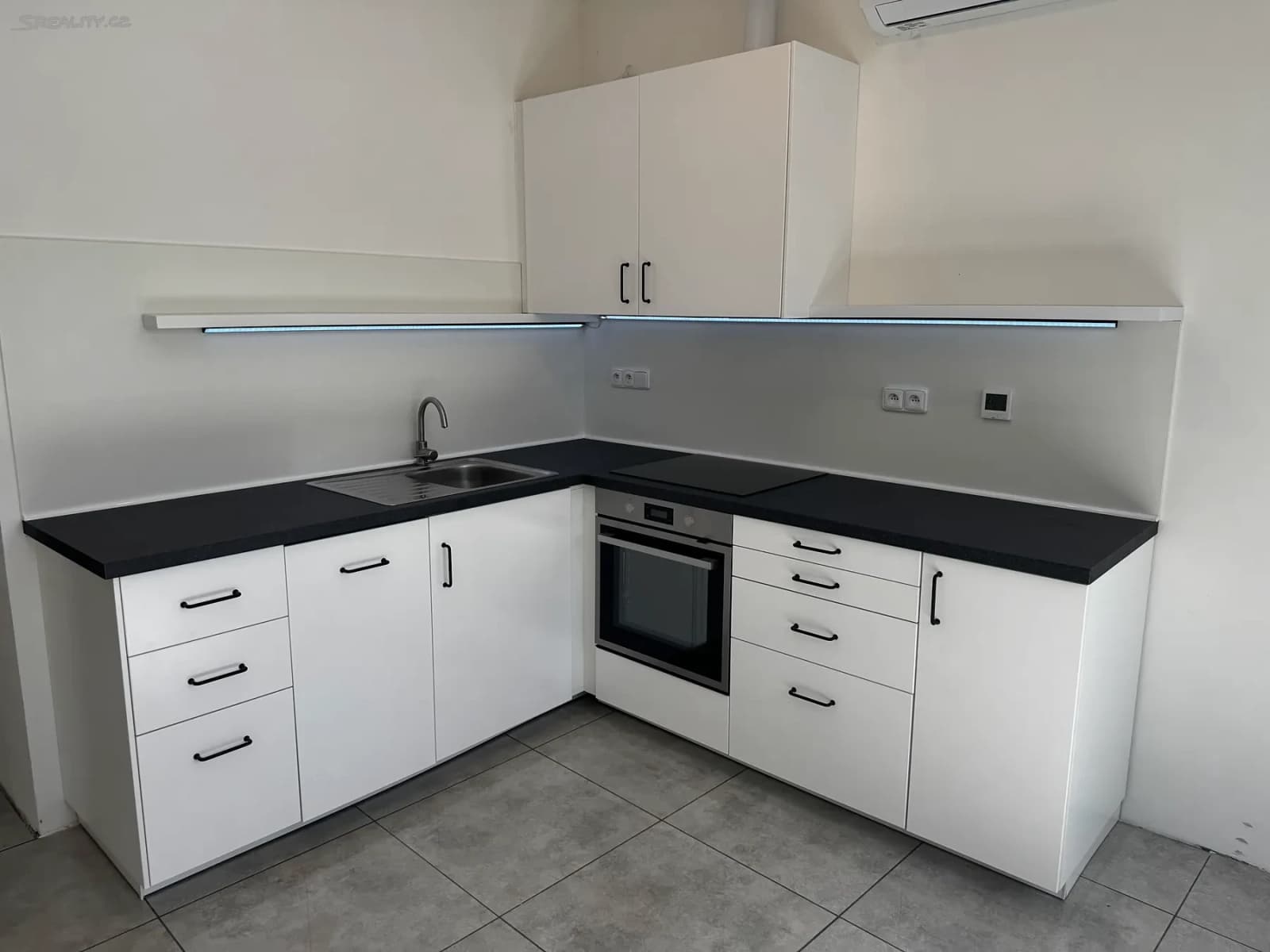Pronájem bytu 2+kk 53 m², Těšany, Jihomoravský kraj Pronájem bytu 2+kk 53 m², Těšany, Jihomoravský kraj