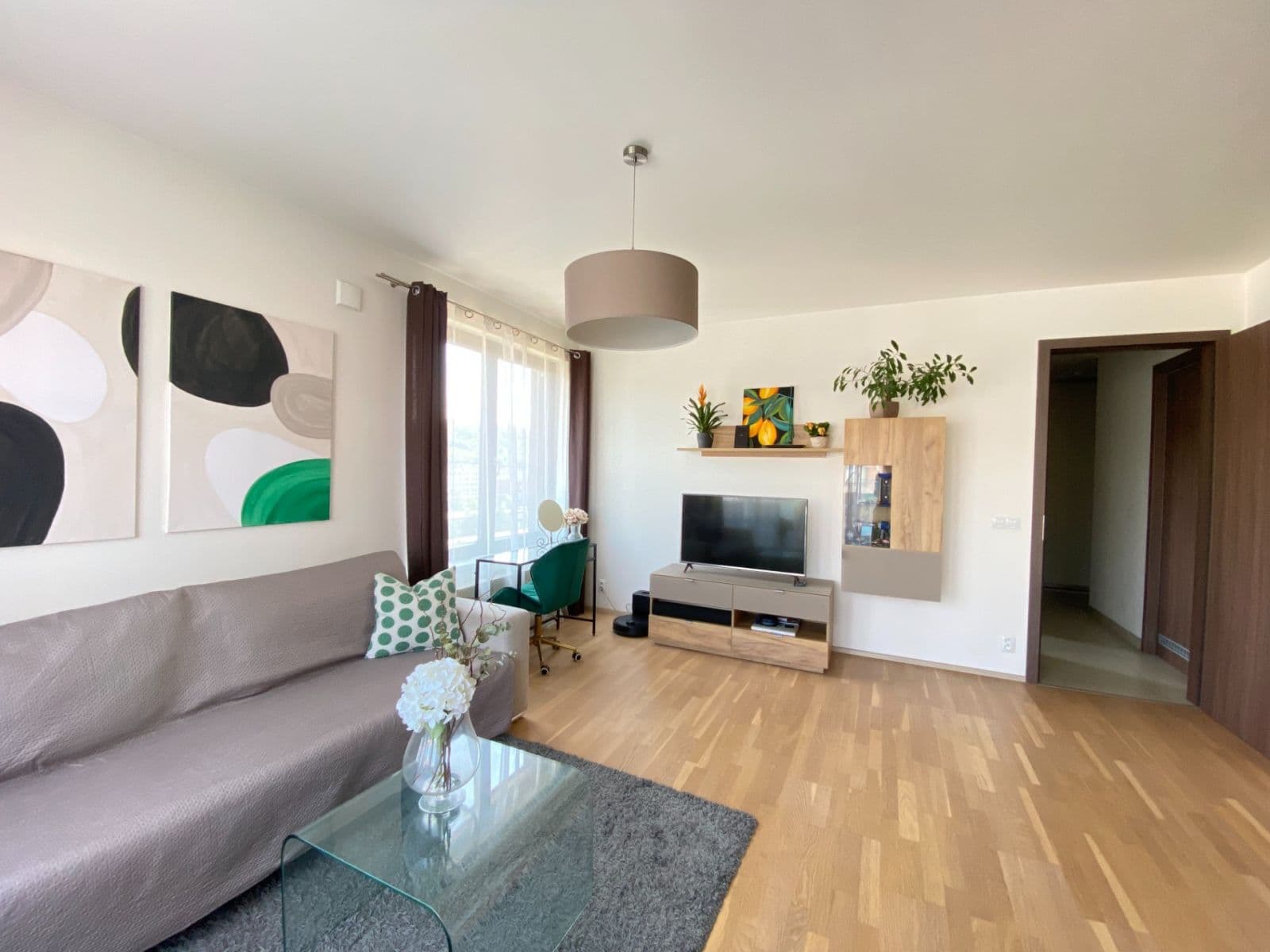 Pronájem bytu 2+kk 61 m², Nekvasilova, Praha, Praha Pronájem bytu 2+kk 61 m², Nekvasilova, Praha, Praha