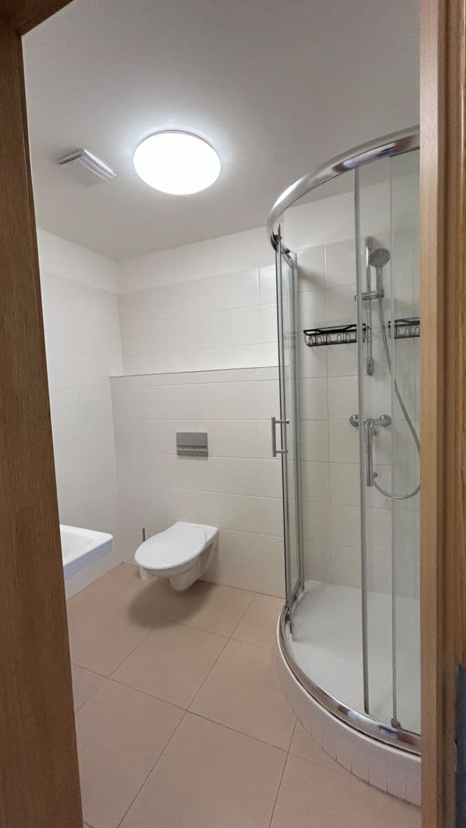 Pronájem bytu 2+kk 62 m², K Beranovu, Praha, Praha Pronájem bytu 2+kk 62 m², K Beranovu, Praha, Praha