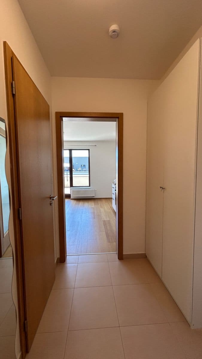 Pronájem bytu 2+kk 62 m², K Beranovu, Praha, Praha Pronájem bytu 2+kk 62 m², K Beranovu, Praha, Praha