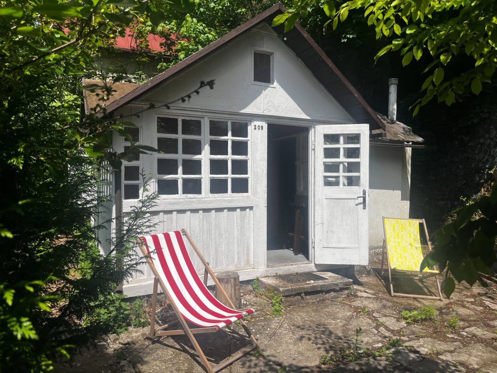 Prodej chaty, chalupy 29 m², pozemek 60 m², Jílové u Prahy, Středočeský kraj Prodej chaty, chalupy 29 m², pozemek 60 m², Jílové u Prahy, Středočeský kraj