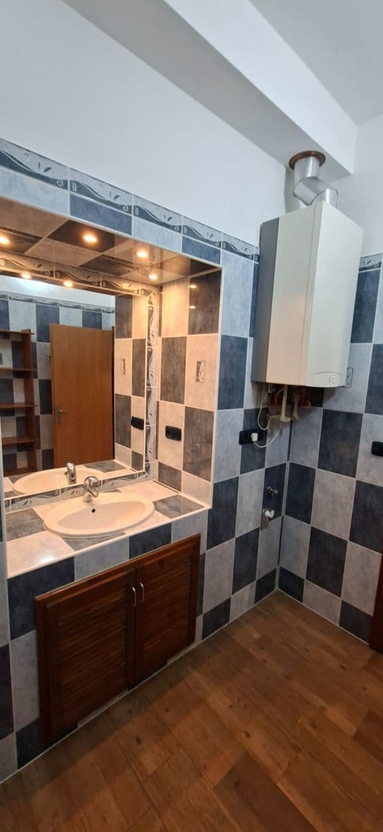 Pronájem bytu 2+kk 50 m², Mánesova, Hradec Králové, Královéhradecký kraj Pronájem bytu 2+kk 50 m², Mánesova, Hradec Králové, Královéhradecký kraj