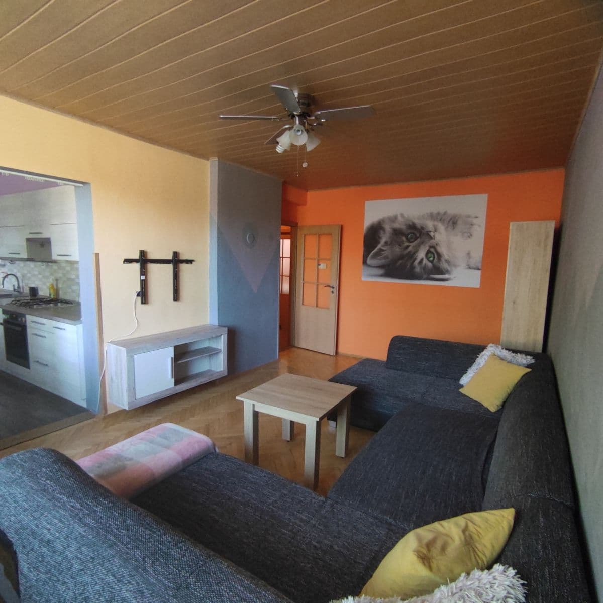 Prodej bytu 3+1 99 m², Krahulčí, Kraj Vysočina Prodej bytu 3+1 99 m², Krahulčí, Kraj Vysočina