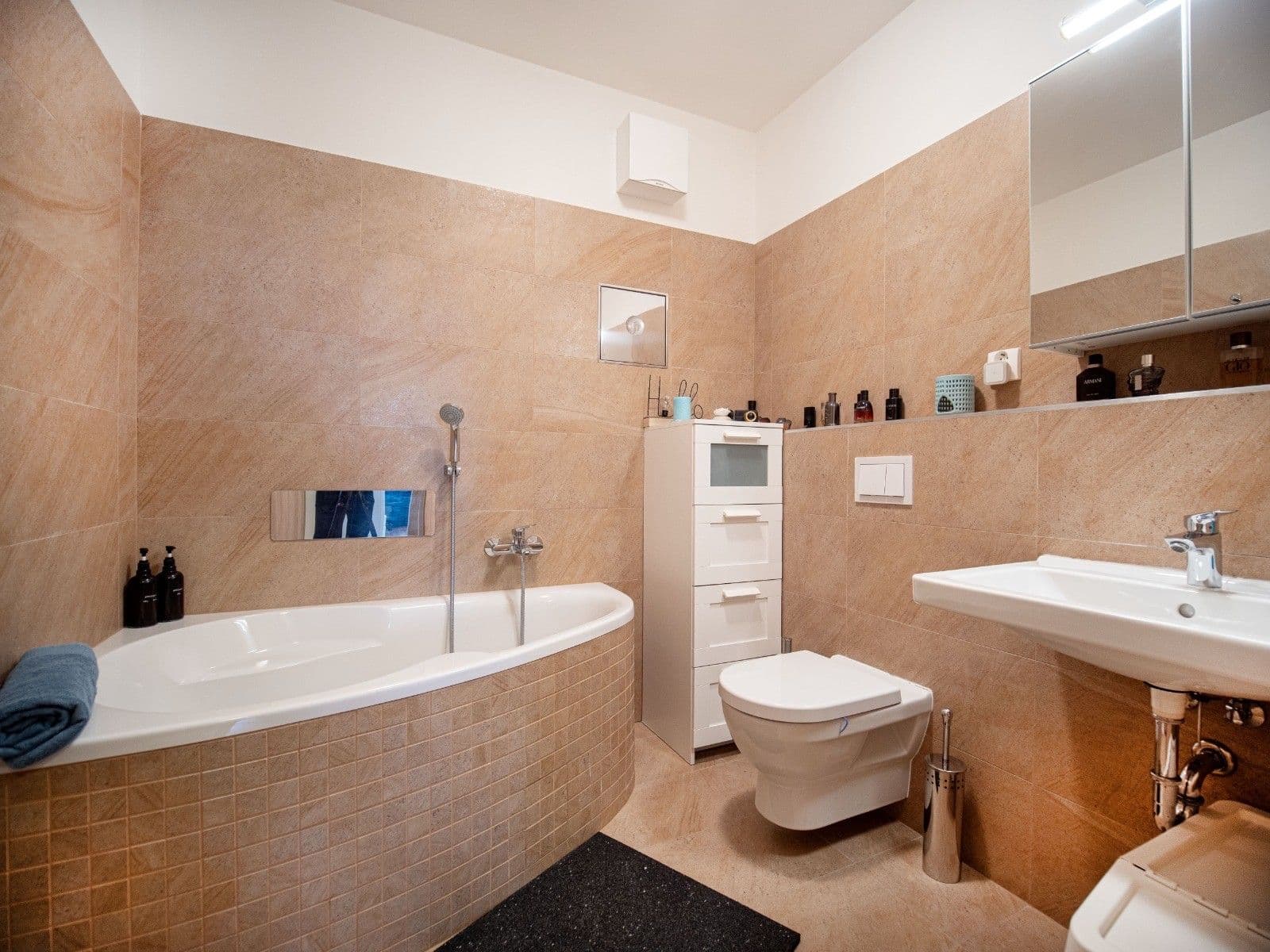 Prodej bytu 3+kk 94 m², Škrábkových, Praha, Praha Prodej bytu 3+kk 94 m², Škrábkových, Praha, Praha