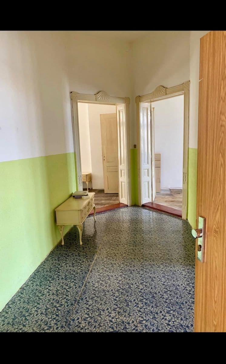 Pronájem bytu 3+1 94 m², Západní, Karlovy Vary, Karlovarský kraj Pronájem bytu 3+1 94 m², Západní, Karlovy Vary, Karlovarský kraj
