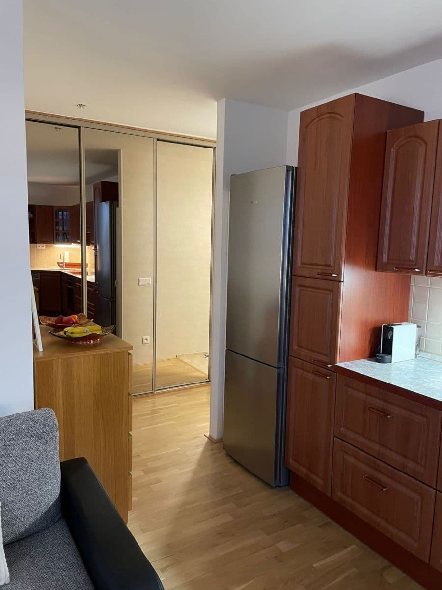 Prodej bytu 2+kk 47 m², Kostomlatská, Praha, Praha Prodej bytu 2+kk 47 m², Kostomlatská, Praha, Praha