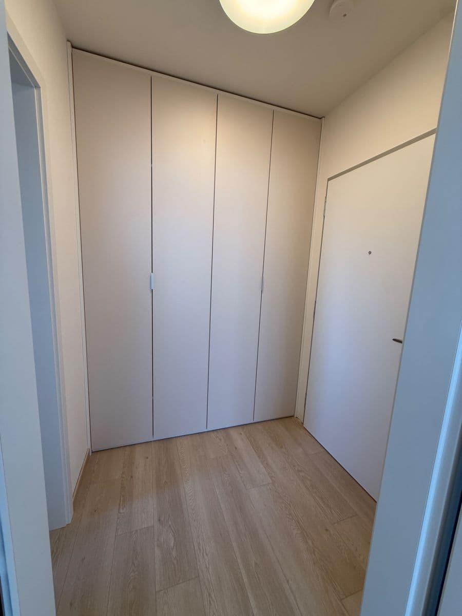 Pronájem bytu 1+kk 33 m², Poděbradská, Praha, Praha Pronájem bytu 1+kk 33 m², Poděbradská, Praha, Praha