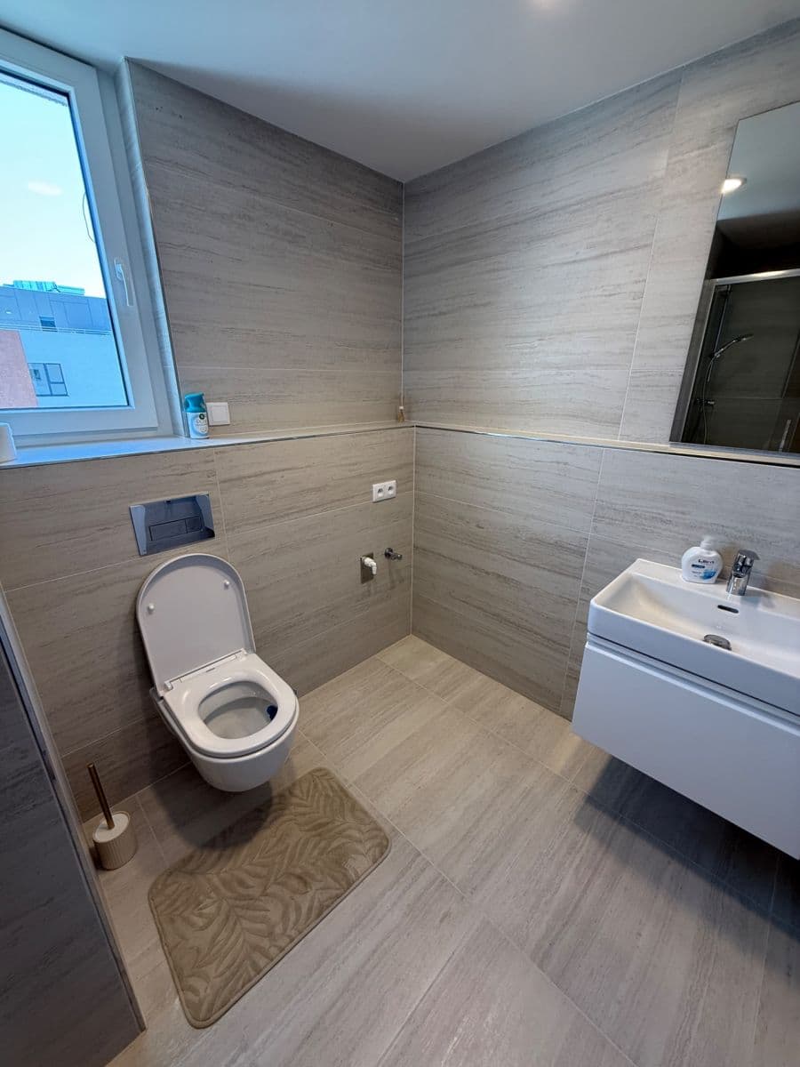 Pronájem bytu 1+kk 33 m², Poděbradská, Praha, Praha Pronájem bytu 1+kk 33 m², Poděbradská, Praha, Praha