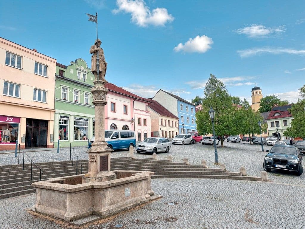 Pronájem bytu 1+kk 65 m², Žižkovo náměstí, Vlašim, Středočeský kraj Pronájem bytu 1+kk 65 m², Žižkovo náměstí, Vlašim, Středočeský kraj