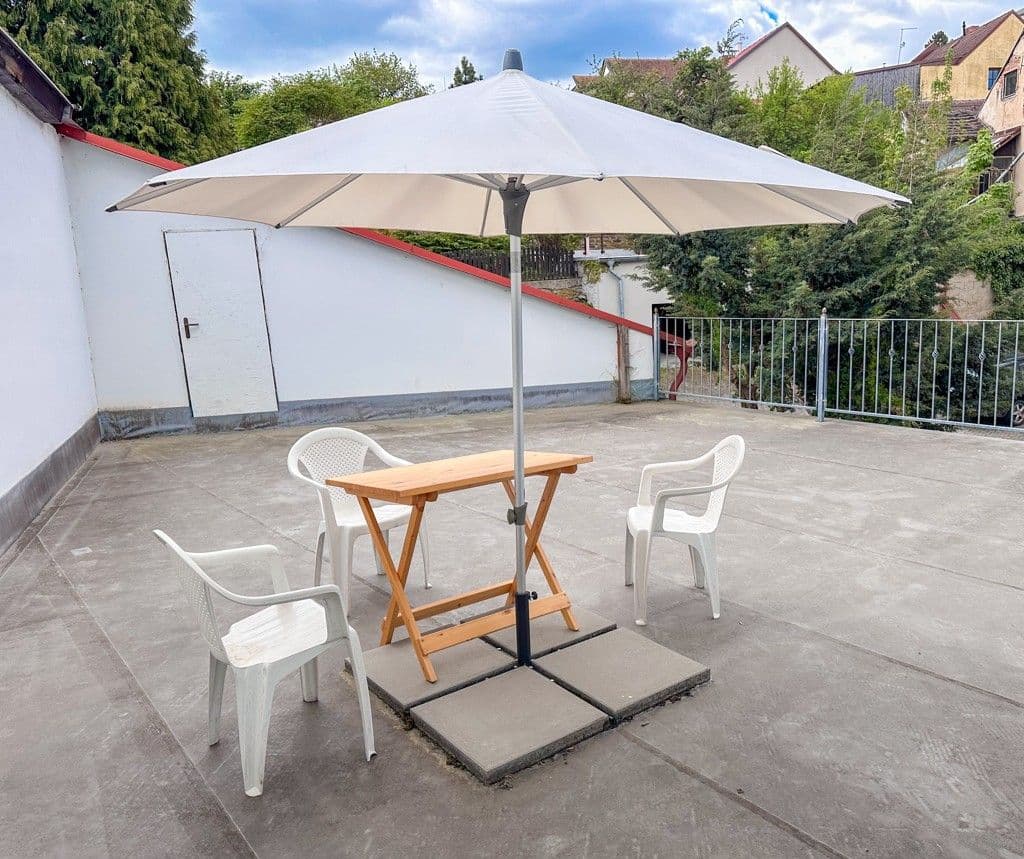 Pronájem bytu 1+kk 65 m², Žižkovo náměstí, Vlašim, Středočeský kraj Pronájem bytu 1+kk 65 m², Žižkovo náměstí, Vlašim, Středočeský kraj