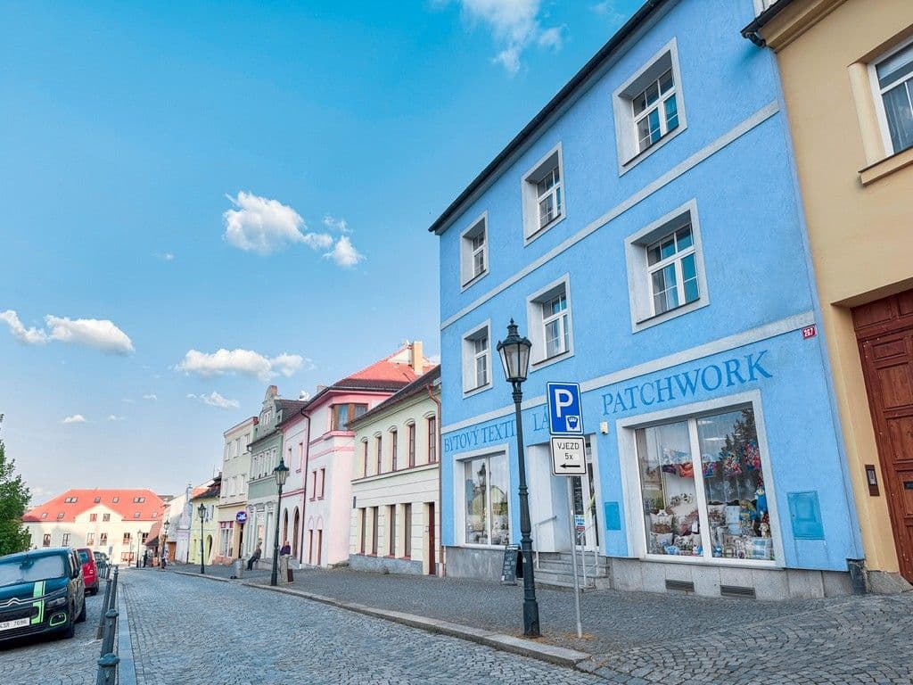 Pronájem bytu 1+kk 65 m², Žižkovo náměstí, Vlašim, Středočeský kraj Pronájem bytu 1+kk 65 m², Žižkovo náměstí, Vlašim, Středočeský kraj