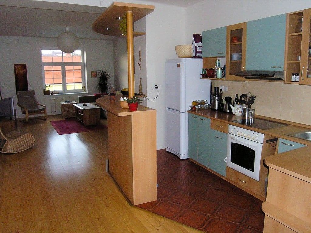 Pronájem bytu 1+kk 65 m², Žižkovo náměstí, Vlašim, Středočeský kraj Pronájem bytu 1+kk 65 m², Žižkovo náměstí, Vlašim, Středočeský kraj