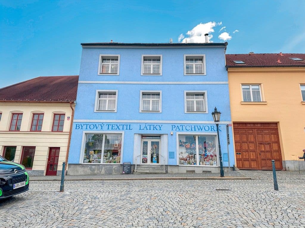 Pronájem bytu 1+kk 65 m², Žižkovo náměstí, Vlašim, Středočeský kraj Pronájem bytu 1+kk 65 m², Žižkovo náměstí, Vlašim, Středočeský kraj