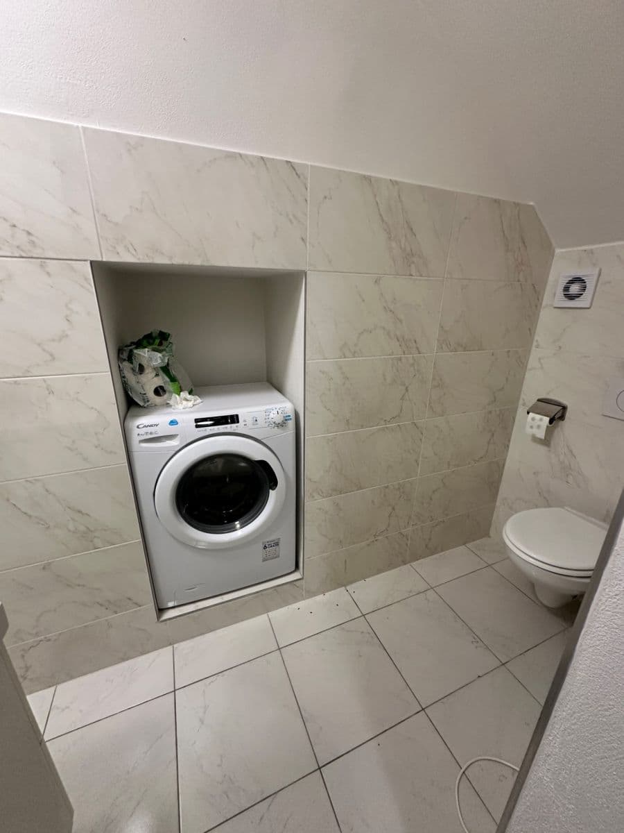 Prodej bytu 1+kk 33 m², Korunní, Praha, Praha Prodej bytu 1+kk 33 m², Korunní, Praha, Praha