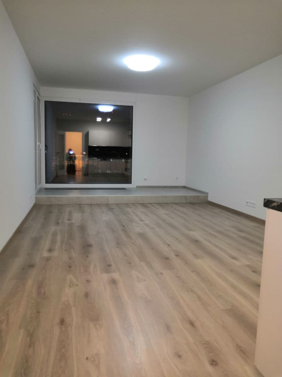 Pronájem bytu 2+kk 71 m², U Červeného mlýna, Brno, Jihomoravský kraj Pronájem bytu 2+kk 71 m², U Červeného mlýna, Brno, Jihomoravský kraj