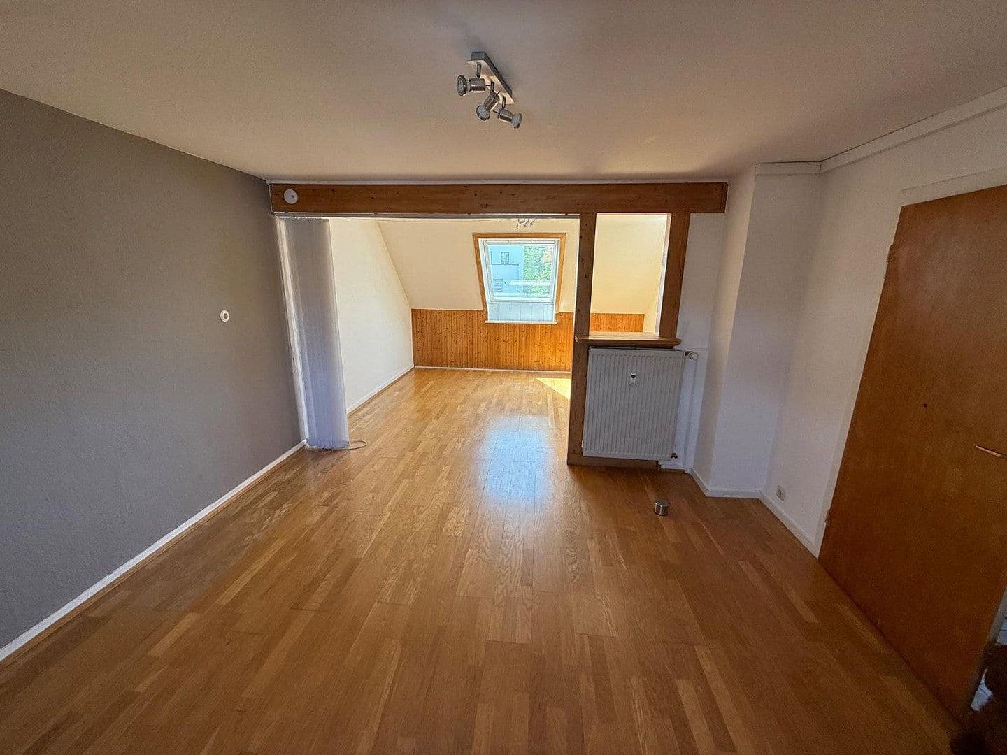 Pronájem bytu 2+kk 60 m², Frankfurt am Main, Hessen Pronájem bytu 2+kk 60 m², Frankfurt am Main, Hessen