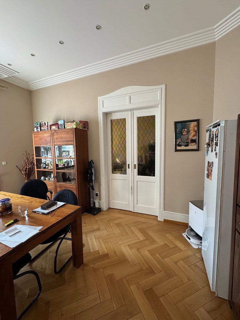 Prodej bytu 6+1 159 m², Birsteiner Straße, Frankfurt am Main, Hessen Prodej bytu 6+1 159 m², Birsteiner Straße, Frankfurt am Main, Hessen