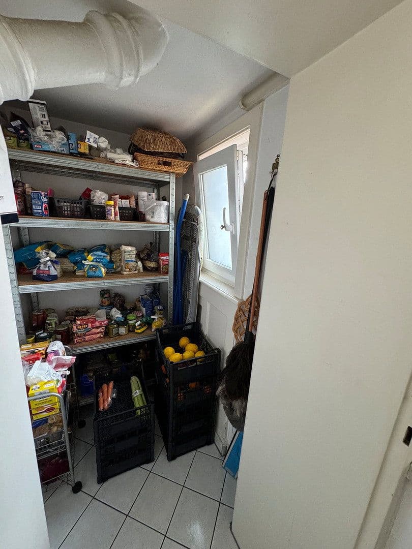 Prodej bytu 6+1 159 m², Birsteiner Straße, Frankfurt am Main, Hessen Prodej bytu 6+1 159 m², Birsteiner Straße, Frankfurt am Main, Hessen