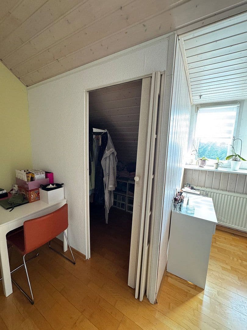 Prodej bytu 6+1 159 m², Birsteiner Straße, Frankfurt am Main, Hessen Prodej bytu 6+1 159 m², Birsteiner Straße, Frankfurt am Main, Hessen