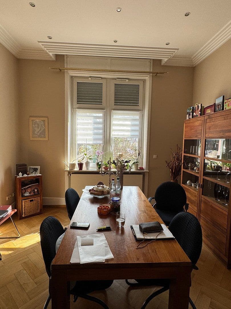 Prodej bytu 6+1 159 m², Birsteiner Straße, Frankfurt am Main, Hessen Prodej bytu 6+1 159 m², Birsteiner Straße, Frankfurt am Main, Hessen