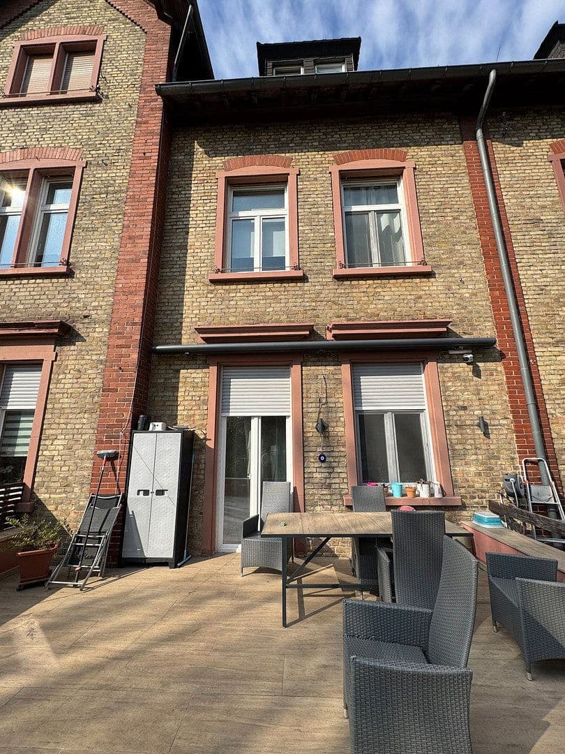Prodej bytu 6+1 159 m², Birsteiner Straße, Frankfurt am Main, Hessen Prodej bytu 6+1 159 m², Birsteiner Straße, Frankfurt am Main, Hessen
