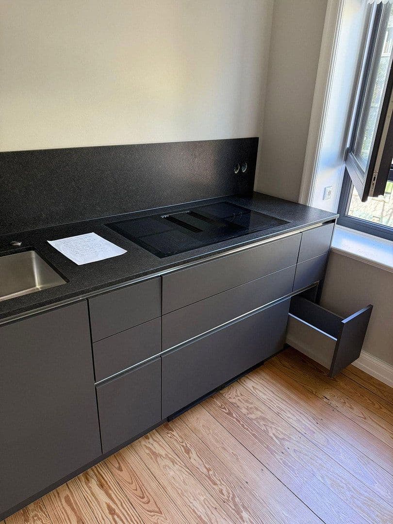 Pronájem bytu 3+1 80 m², Holtenauer Straße 213, Kiel, Šlesvicko-Holštýnsko Pronájem bytu 3+1 80 m², Holtenauer Straße 213, Kiel, Šlesvicko-Holštýnsko