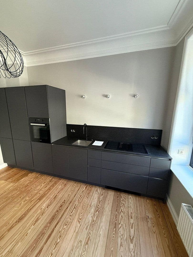 Pronájem bytu 3+1 80 m², Holtenauer Straße 213, Kiel, Šlesvicko-Holštýnsko Pronájem bytu 3+1 80 m², Holtenauer Straße 213, Kiel, Šlesvicko-Holštýnsko