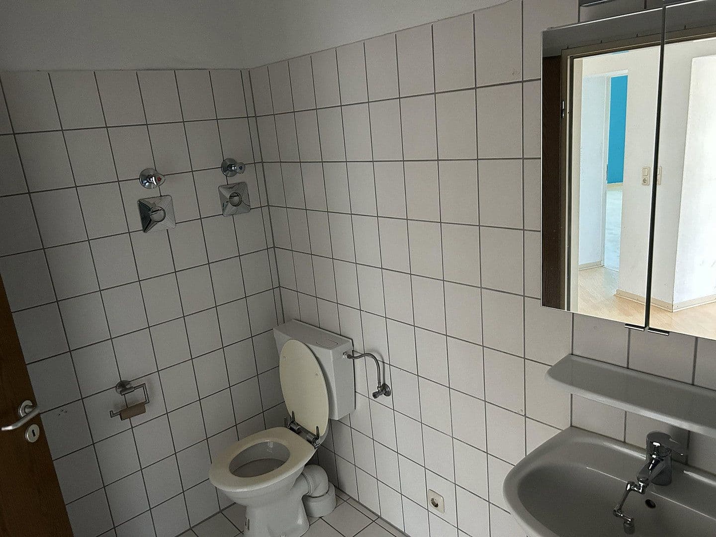 Pronájem bytu 3+1 111 m², Breitscheidstr. 7, Kassel, Hessen Pronájem bytu 3+1 111 m², Breitscheidstr. 7, Kassel, Hessen