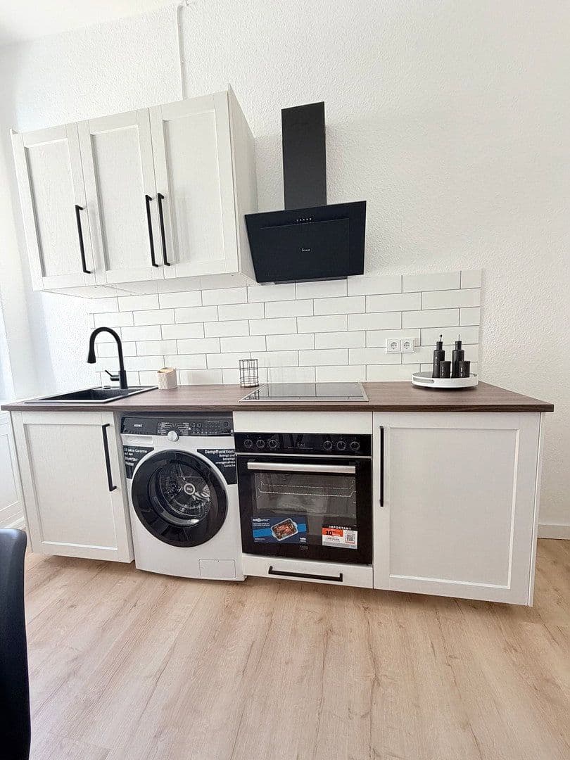 Pronájem bytu 1+1 50 m², Mindener Straße 3, Berlin, Berlín Pronájem bytu 1+1 50 m², Mindener Straße 3, Berlin, Berlín