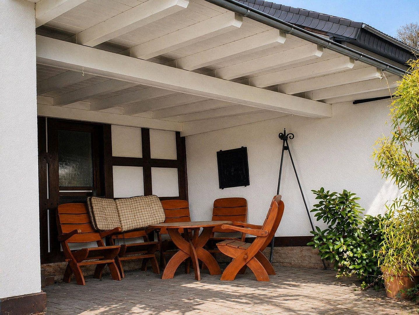 Prodej domu 180 m², pozemek 2.380 m², Bad Berleburg, Severní Porýní-Vestfálsko Prodej domu 180 m², pozemek 2.380 m², Bad Berleburg, Severní Porýní-Vestfálsko