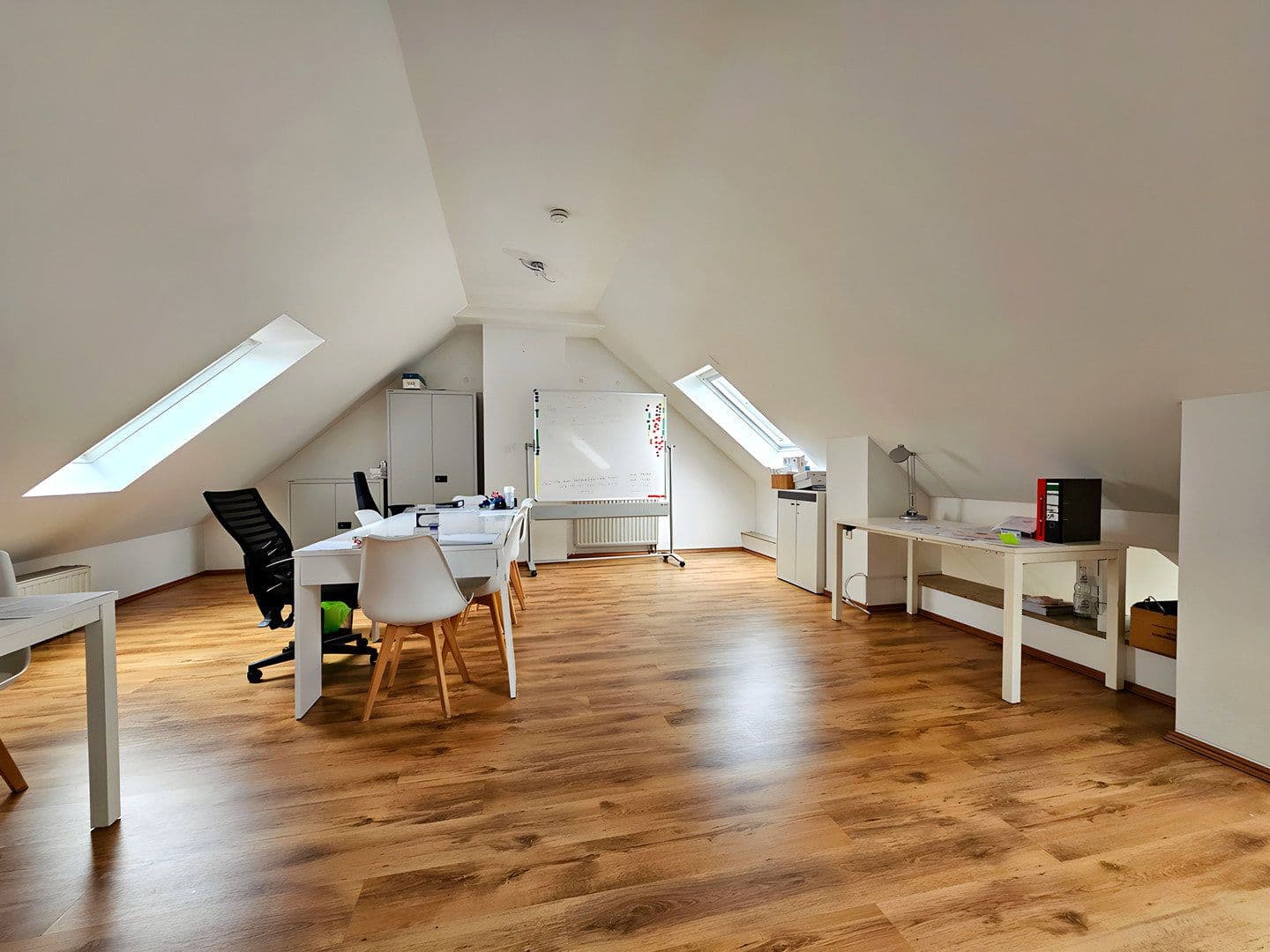 Pronájem bytu 3+1 92 m², Amtsgericht Langenfeld 15, Langenfeld (Rheinland), Severní Porýní-Vestfálsko Pronájem bytu 3+1 92 m², Amtsgericht Langenfeld 15, Langenfeld (Rheinland), Severní Porýní-Vestfálsko
