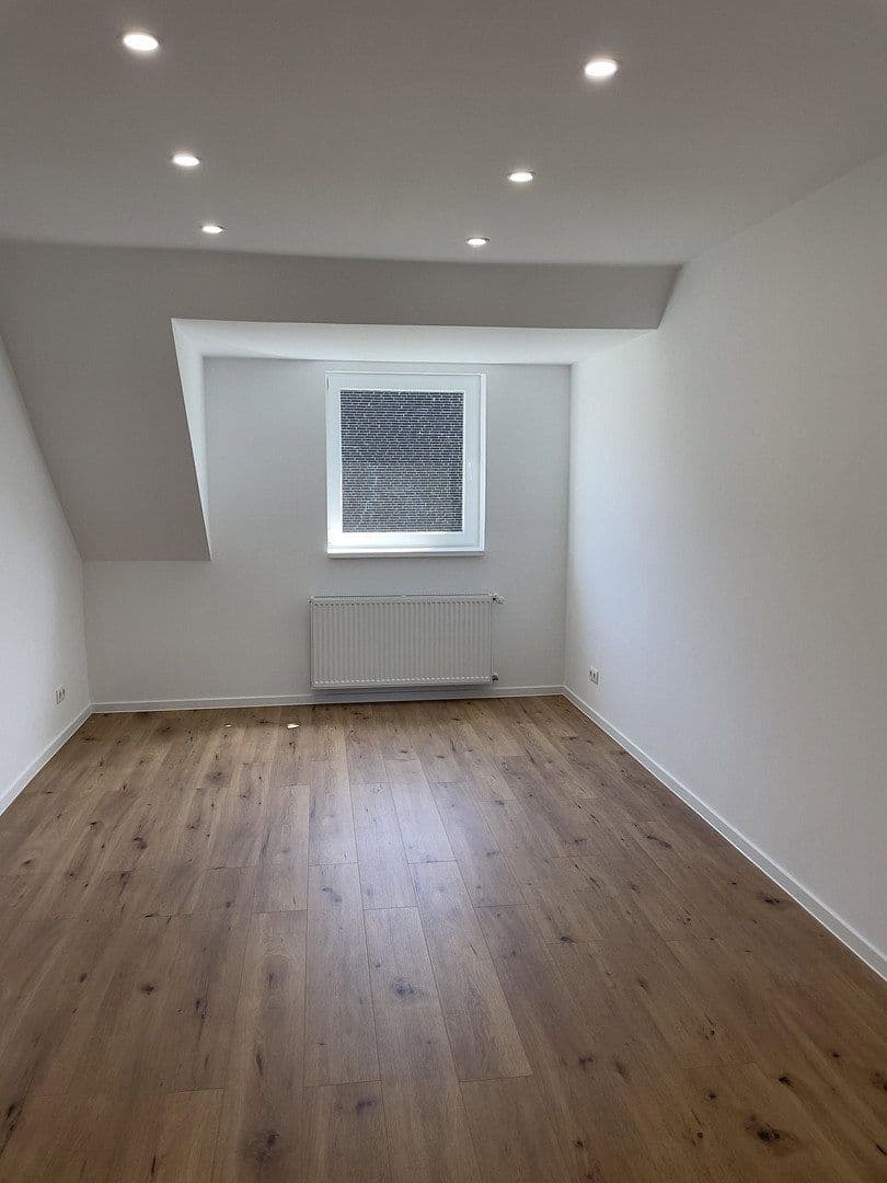 Pronájem bytu 4+1 87 m², Plutostr. 128, Herne, Severní Porýní-Vestfálsko Pronájem bytu 4+1 87 m², Plutostr. 128, Herne, Severní Porýní-Vestfálsko