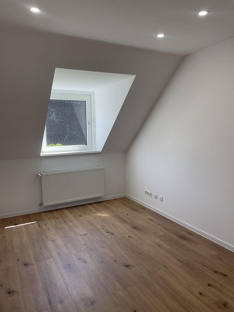 Pronájem bytu 4+1 87 m², Plutostr. 128, Herne, Severní Porýní-Vestfálsko Pronájem bytu 4+1 87 m², Plutostr. 128, Herne, Severní Porýní-Vestfálsko
