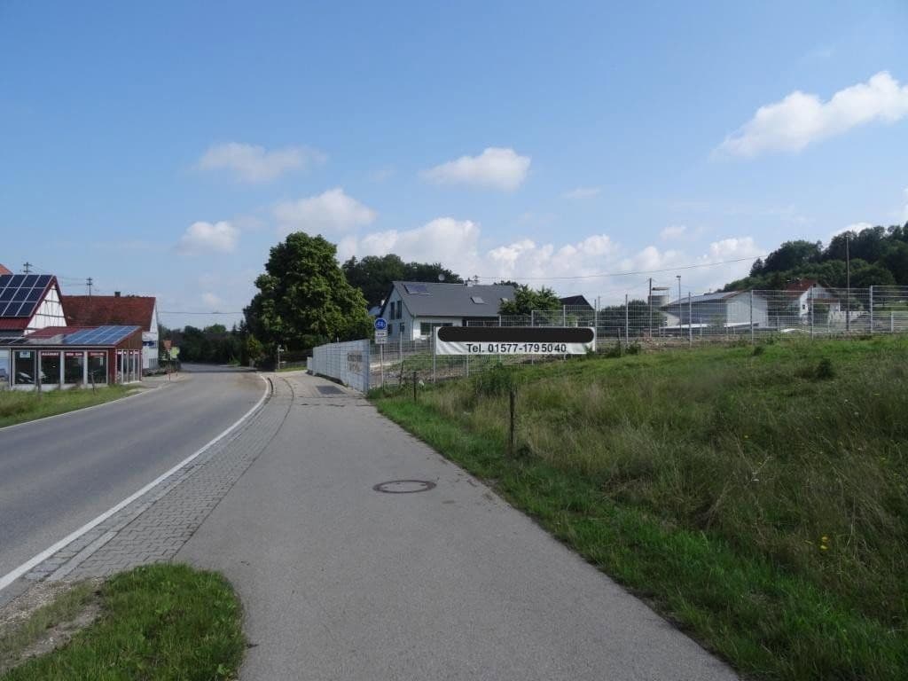 Prodej pozemku 2.093 m², Am Gansreis, Neuburg an der Kammel, Bavorsko Prodej pozemku 2.093 m², Am Gansreis, Neuburg an der Kammel, Bavorsko